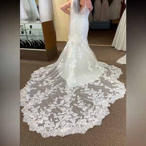 Maggie Sottero Wedding Dress UNALTERED NEVER WORN!